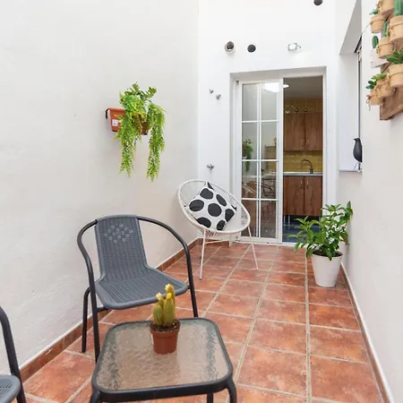 New Gr0-flat With Private Backyard In Center * Malaga