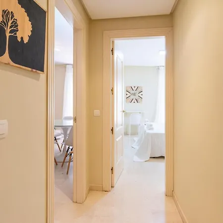 Apartment New Gr0-flat With Private Backyard In Center *