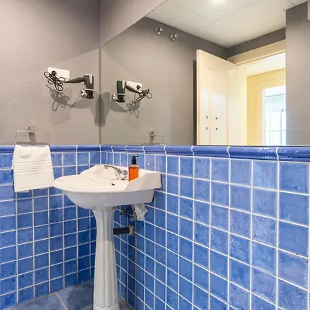 New Gr0-flat With Private Backyard In Center Malaga